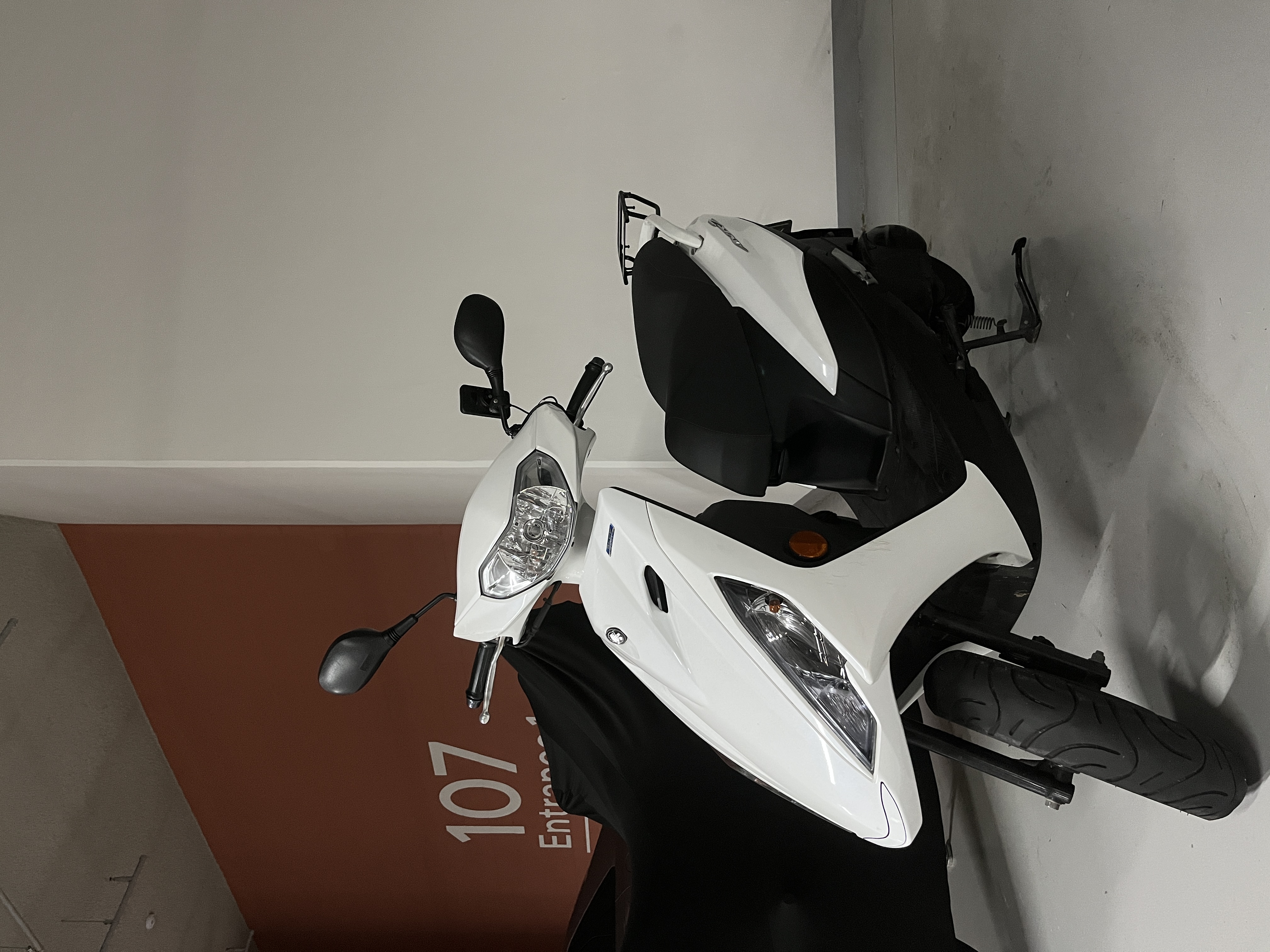 Main review image