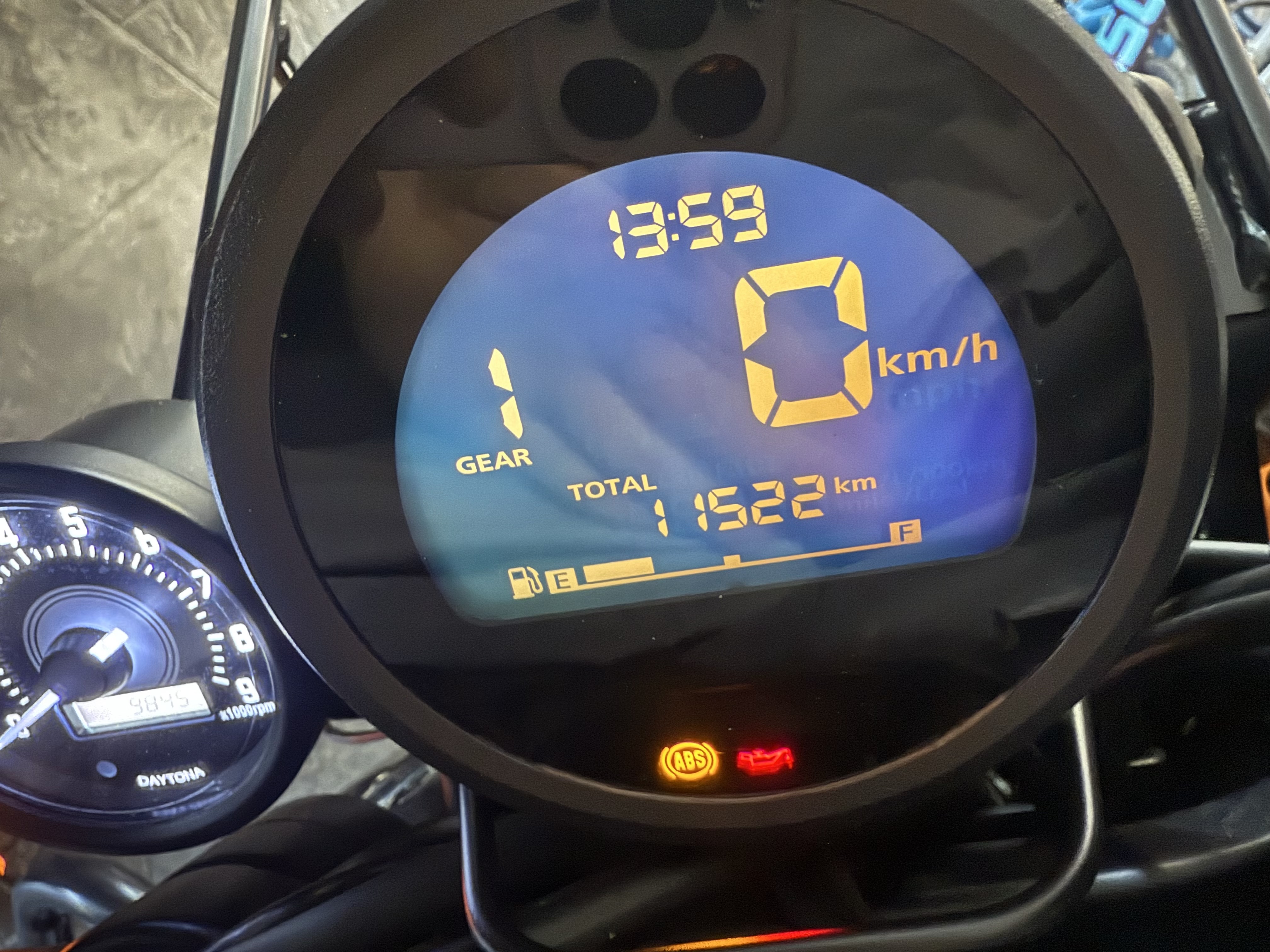 Main review image
